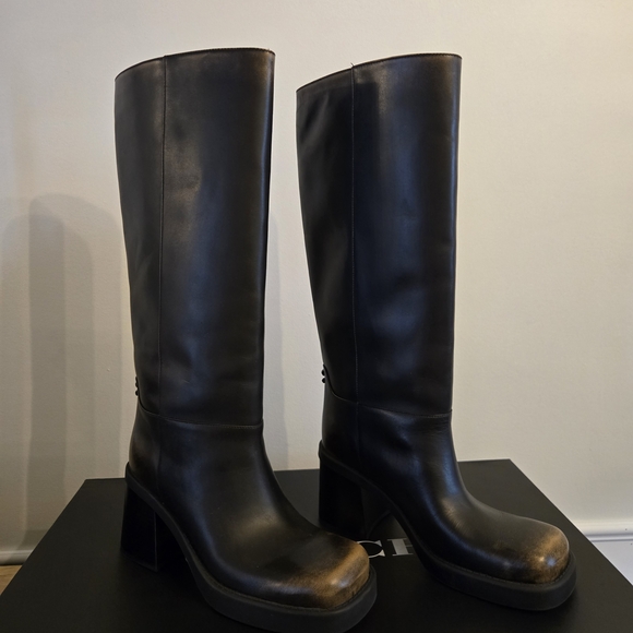 Coach Sculpted C Tall Boot. Size 10 Regular. - Picture 2 of 9